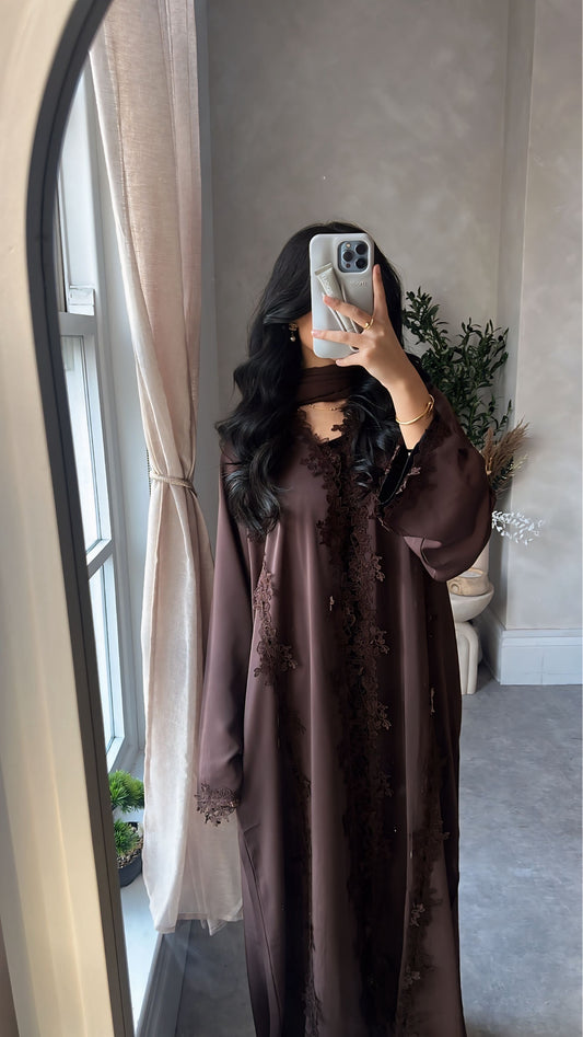 The ‘Raya’ راية Abaya