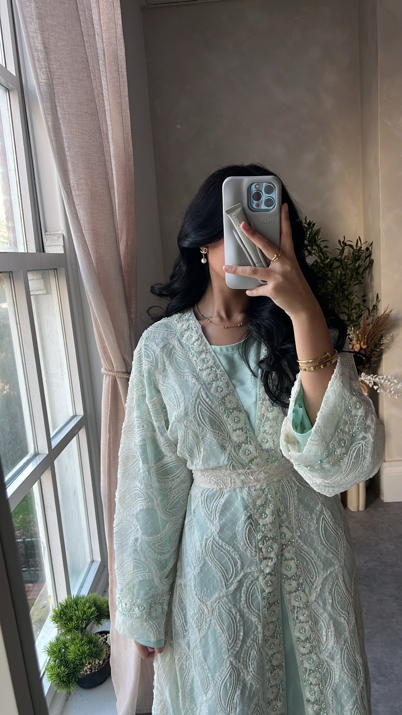 The ‘Inayah’ عناية Abaya