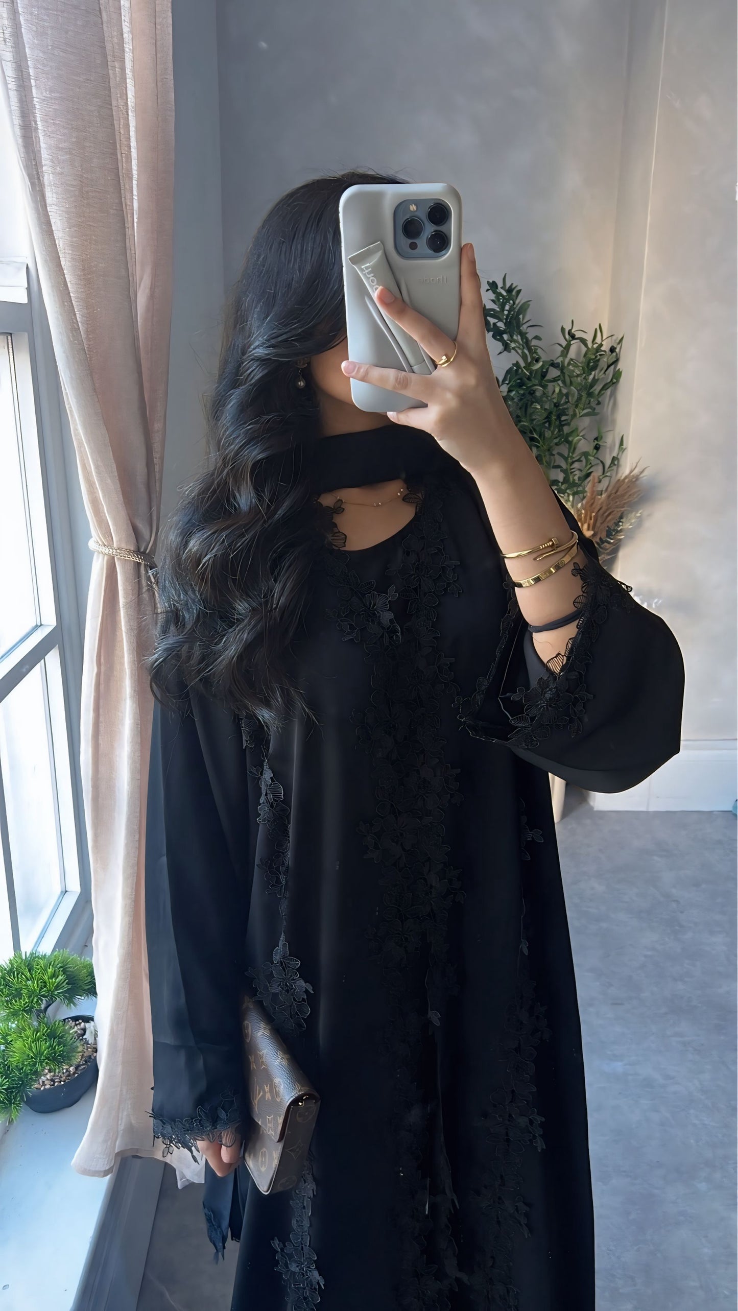 The ‘Raya’ راية Abaya