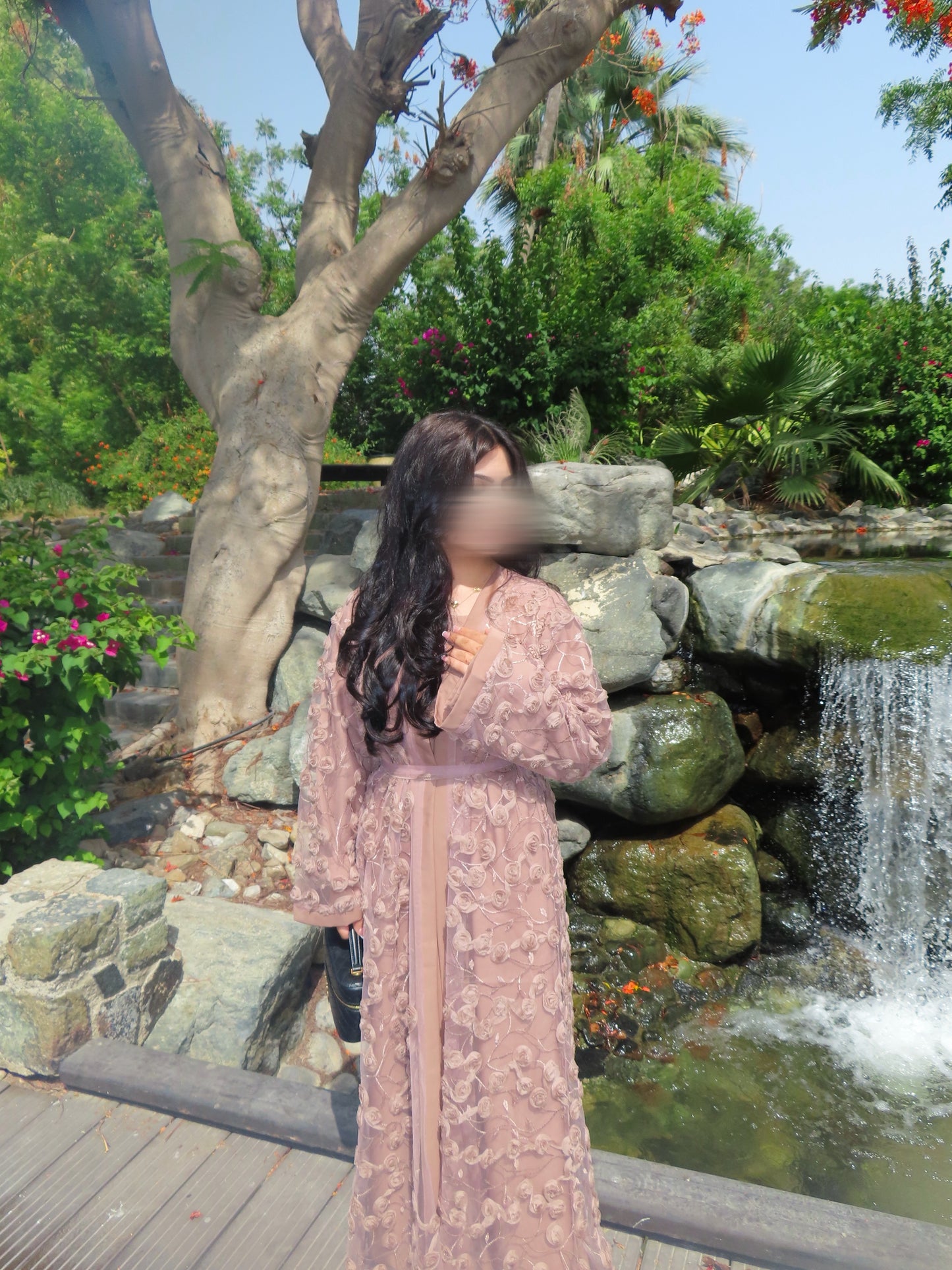 The ‘Rosa’ Abaya